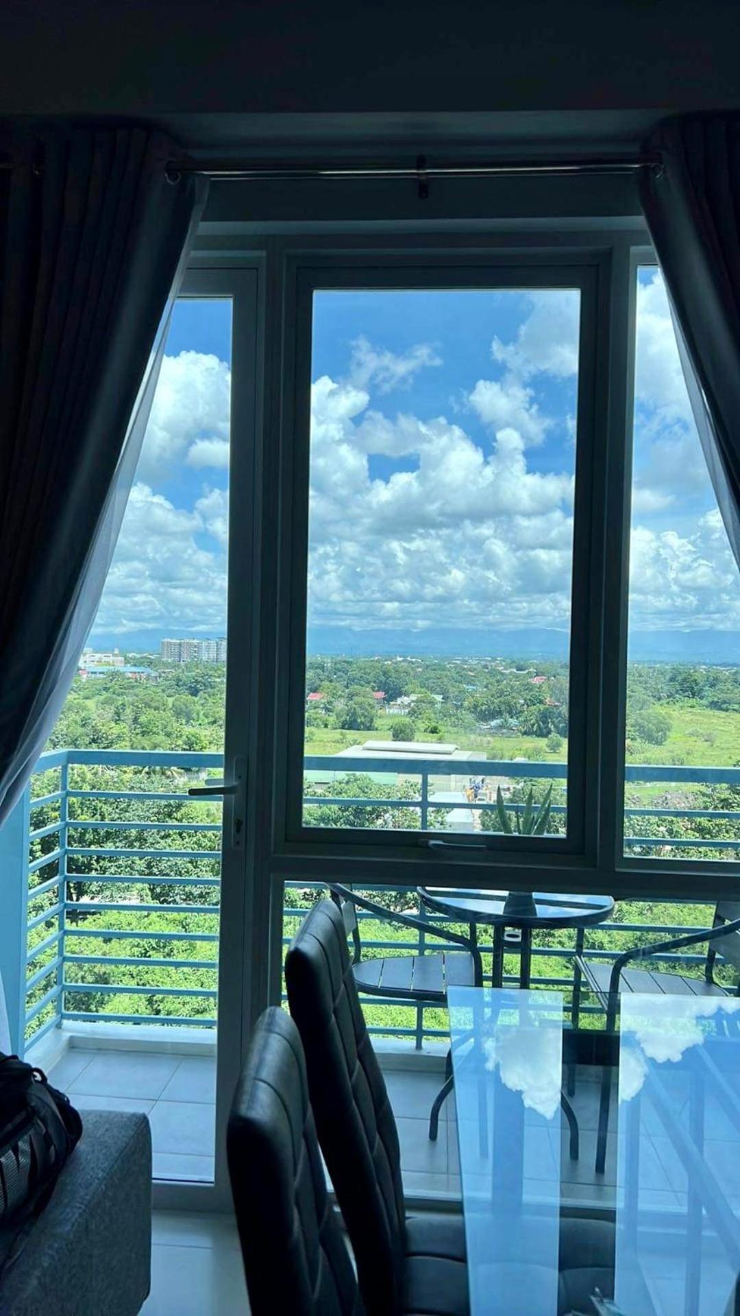Deluxe Condo 2 Bedroom, 7Th Floor Room Bc In One Madison Tower 3, Megaworld Boulevard, Mandurriao Iloilo City, Philippines المظهر الخارجي الصورة