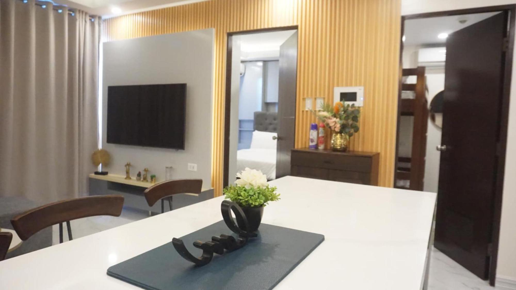 Deluxe Condo 2 Bedroom, 7Th Floor Room Bc In One Madison Tower 3, Megaworld Boulevard, Mandurriao Iloilo City, Philippines المظهر الخارجي الصورة