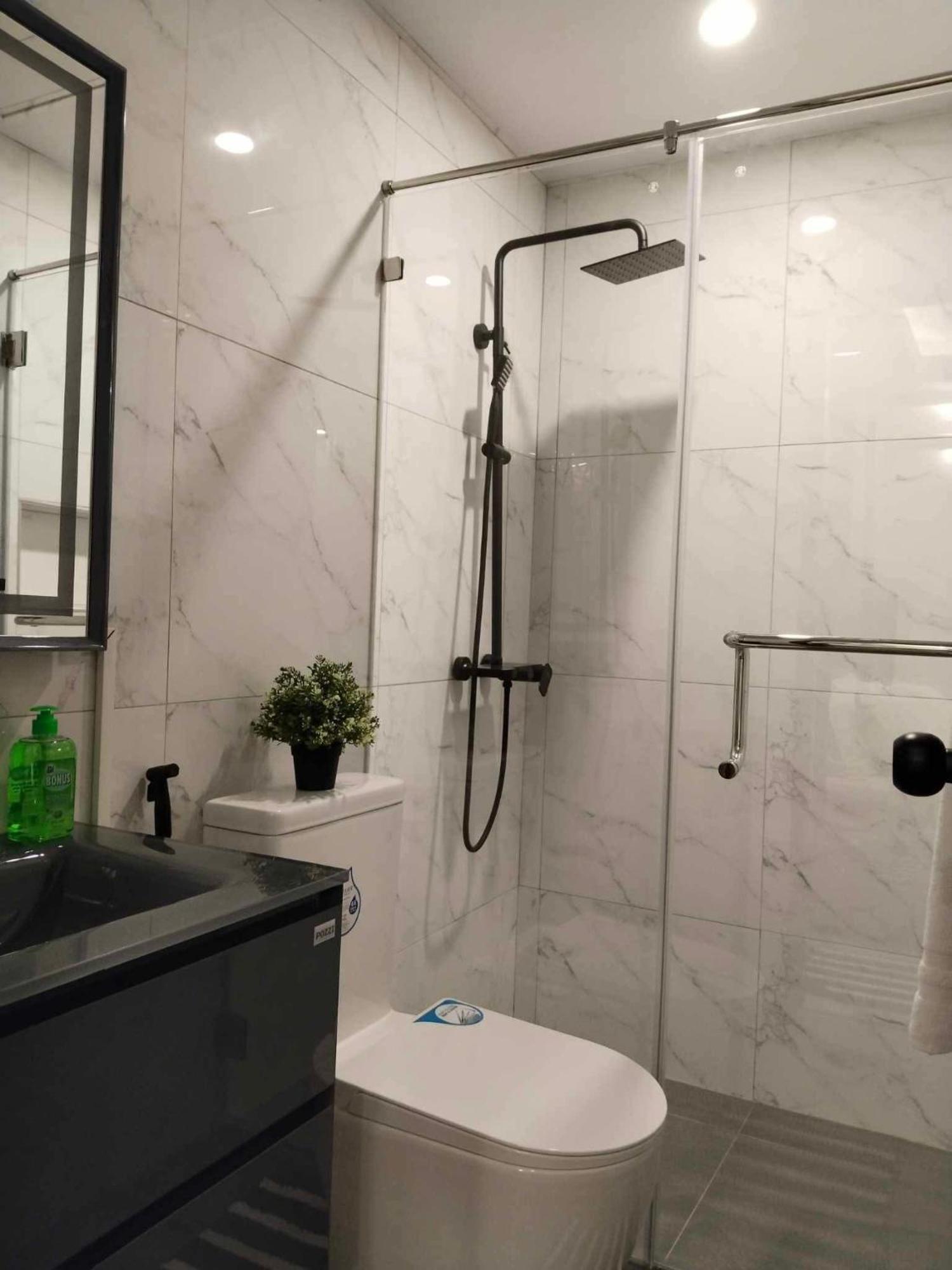 Deluxe Condo 2 Bedroom, 7Th Floor Room Bc In One Madison Tower 3, Megaworld Boulevard, Mandurriao Iloilo City, Philippines المظهر الخارجي الصورة